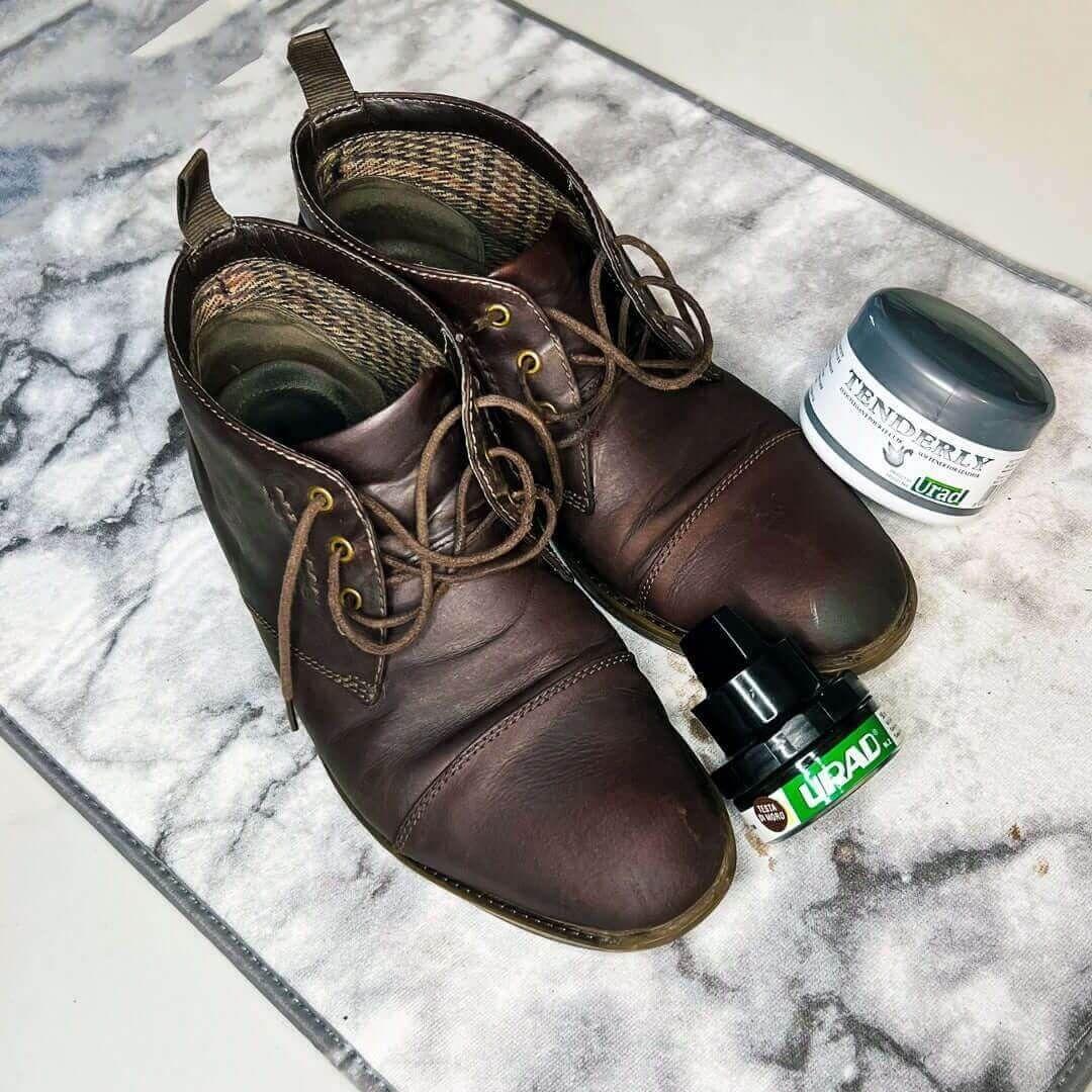 Tenderly leather softener is the top performing leather softener for boots that combines the nourishing benefits of a leather nourishing cream with the softening effects of a boot cream. It is the best leather softener for those looking to restore the natural suppleness of your boots and will keep them in excellent condition for years to come.